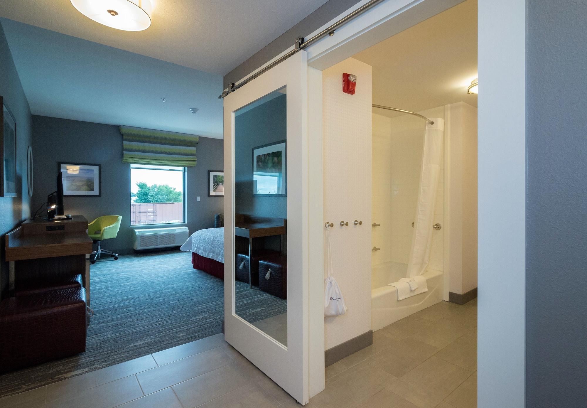Hampton Inn & Suites - Allen Park Exteriör bild