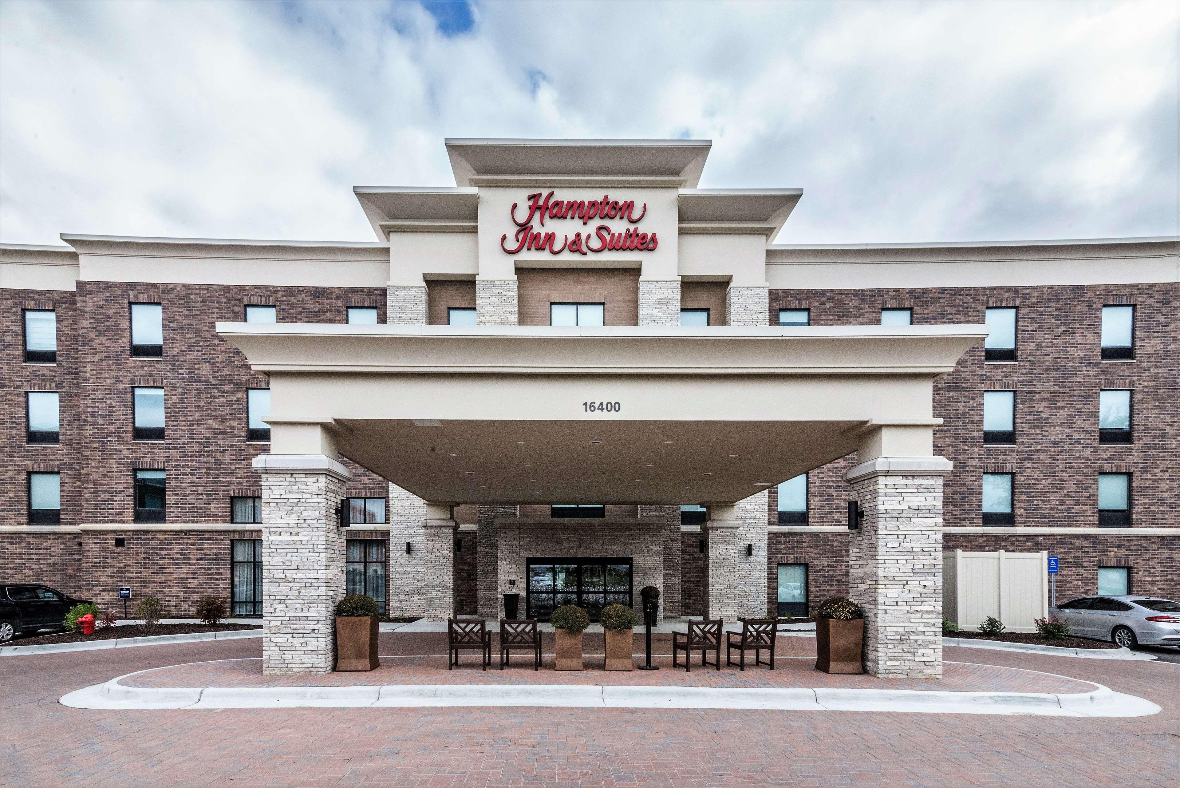 Hampton Inn & Suites - Allen Park Exteriör bild